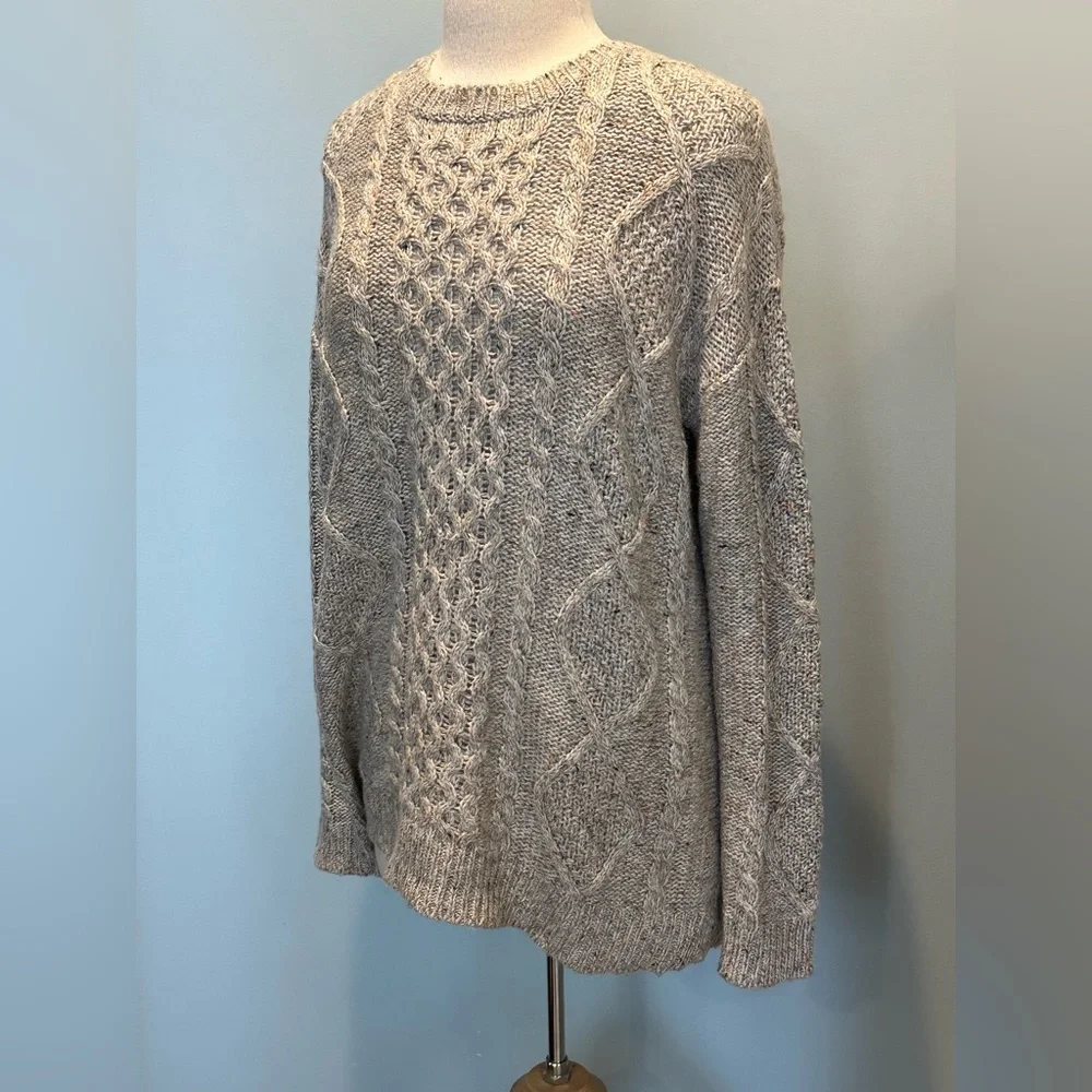 Treasure & Bond CabinCore Cable Knit Wool blend crew neck sweater size Medium